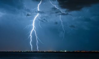 Жълт код за дъжд и гръмотевици в 7 области