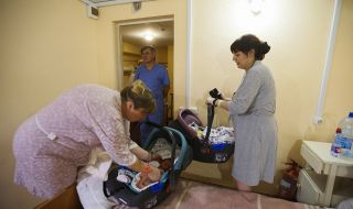 На фронтовата линия в Украйна се води борба за спасяване на недоносени бебета 