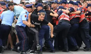 Албания: Протести и арести в Тирана