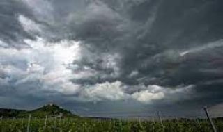 Купеста облачност в последния работен ден