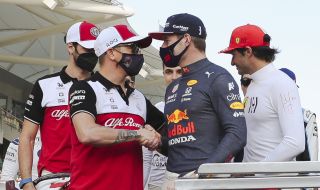 Кими Райконен приключи с Формула 1 с приз за "Пилот на деня"