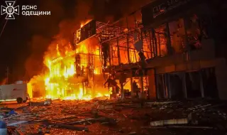 Седем убити и 15 ранени при руска ракетна атака по пристанището в Одеса