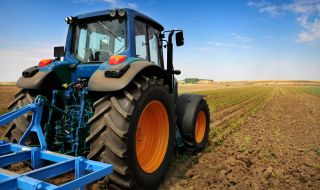 Бозуков: Парите за земеделския сектор ще бъдат разплатени в срок