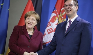 Меркел хвали Сърбия