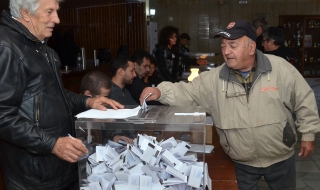 До момента изборният процес в страната протича спокойно