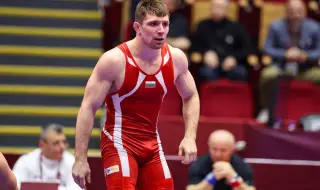 Михаил Георгиев и Стоян Кубатов спечелиха поясите „Дан Колов“ и „Никола Петров“