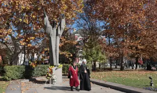 Въпросът е дали днешните Будители са част от елита на българския народ - преобладаващо в съглашателство с властта