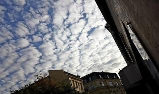 Слънчева сутрин, облачен следобед