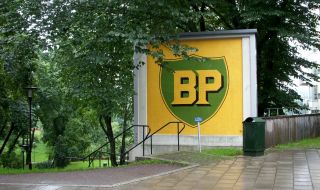 "Бритиш петролиум" продава своя дял в "Роснефт"