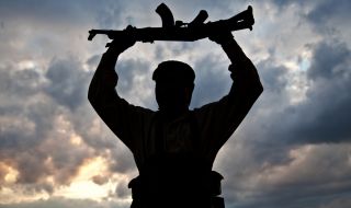 Джихадисти убиха поне дузина войници в Чад