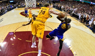 Кливланд поведе във финала на НБА