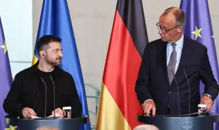 Зеленски, Макрон и Мерц: Няма да има предаване на украински територии