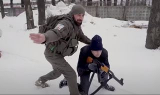 Американци и грузинци подготвят украински цивилни за война (ВИДЕО)