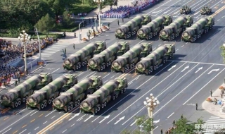 Китай разположи ракети по границата с Русия