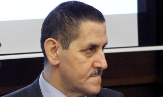 Политиците не искат референдум