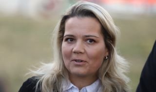 Освободиха зам.-министър Моника Бийчър