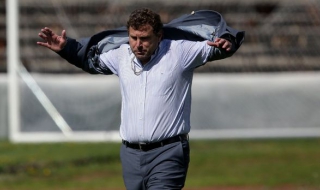 Вили Вуцов фаворит за Ботев Пловдив