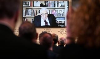 Хенри Кисинджър вижда промяна в Близкия изток поради намесата на Китай 