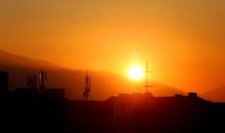 Слънчев четвъртък