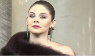 Стефани Кръстева в ролята на Татяна в операта „Евгений Онегин“