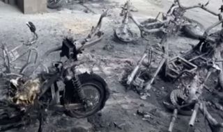 Дефектен акумулатор изгори до основи четири мотоциклета