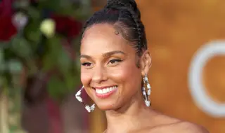 Огненото момиче Алиша Кийс навършва 45 г. днес