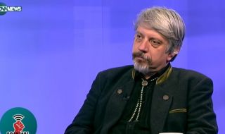 Витанов прогнозира спад в смъртността и призова: Стойте на едно прасе дистанция