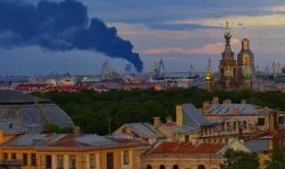 ВСУ в атака: Пожари в Санкт Петербург, гори нефтеният терминал