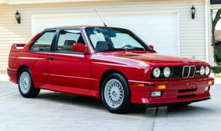 Продава се BMW M3 E30 на 13 хил. километра