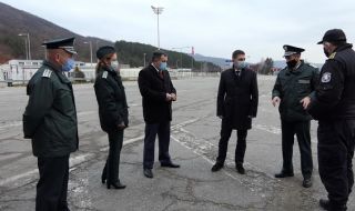 На "Калотина" обсъдиха пропускането на товарните автомобили, пристигащи от Великобритания