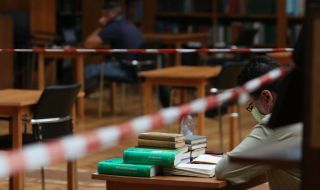 Отварят училищата до 4 клас, ресторантите и търговските центрове остават затворени