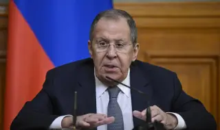 Лавров: Тръмп не отменя санкциите срещу Русия, а ги увеличава