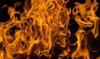 Повече от 20 души загинаха при пожар