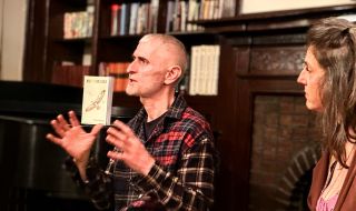 Първият писател с приз „Български роман на годината“, Стефан Кисьов, издаде нов роман – „Житиеписецът“