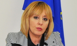Манолова ще помага на производителите на череши