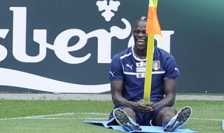 Супер Марио взе едно Porsche и за брат си