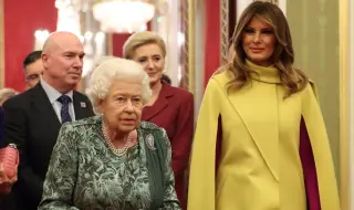 Кралица Елизабет II забавлявала близките си с имитация на Мелания Тръмп