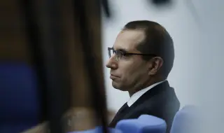Депутатите избраха Пламен Тодоров за член на Комисията за противодействие на корупцията