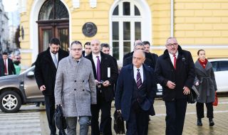 Петър Маринов, ДБ: Ген. Атанасов никога не е бил част от статуквото