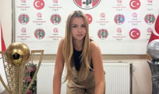 22-годишна Зейнеп Местан стана първата жена начело на мъжки футболен тим в Турция