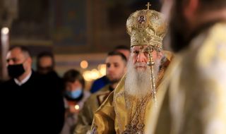 Патриарх Неофит отслужи празнично богослужение за Рождество Христово