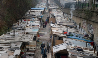 Парижката полиция разчисти ромски лагер