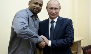 Владимир Путин даде руско гражданство на американски боксьор