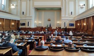 Депутатите приеха на второ четене промени в Закона за чужденците