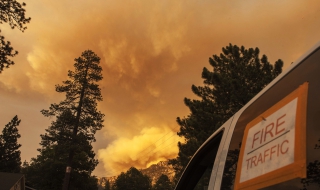 6000 евакуирани заради пожари в Калифорния