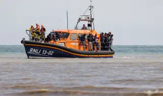 Migrant incident in the English Channel: Three dead and dozens rescued 