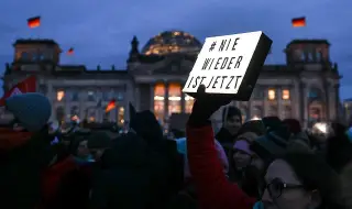 Народно недоволство! Хиляди протестираха срещу сътрудничеството на християндемократите с "Алтернатива за Германия"