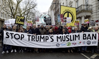 Хиляди протестираха в Лондон срещу Тръмп