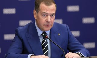 "Twitter" премахна публикация на Медведев