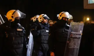 Сръбски министър каза, че полицията има право да убива студенти. Вучич: Това е непростимо изявление